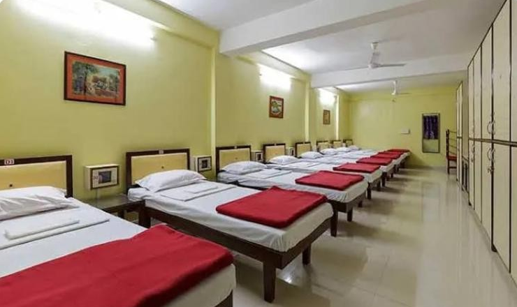 Sri Purushottam Bhakta Nivas Family Rooms